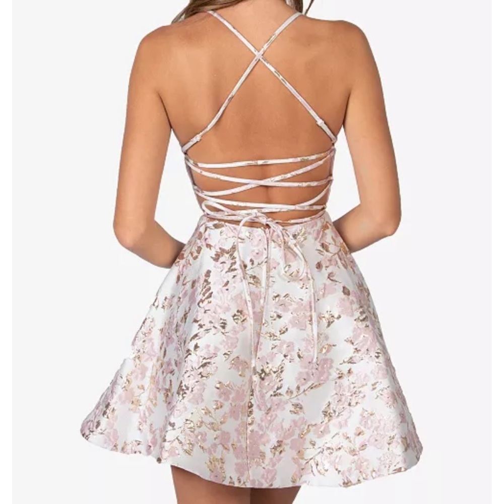 Formal Dress - Picture 2 of 4